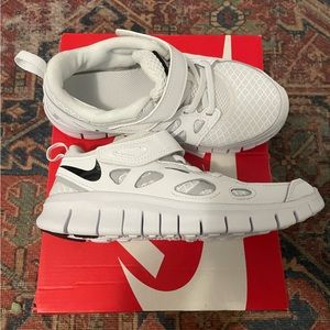 Kids Nike Free Run 2 1.5Y